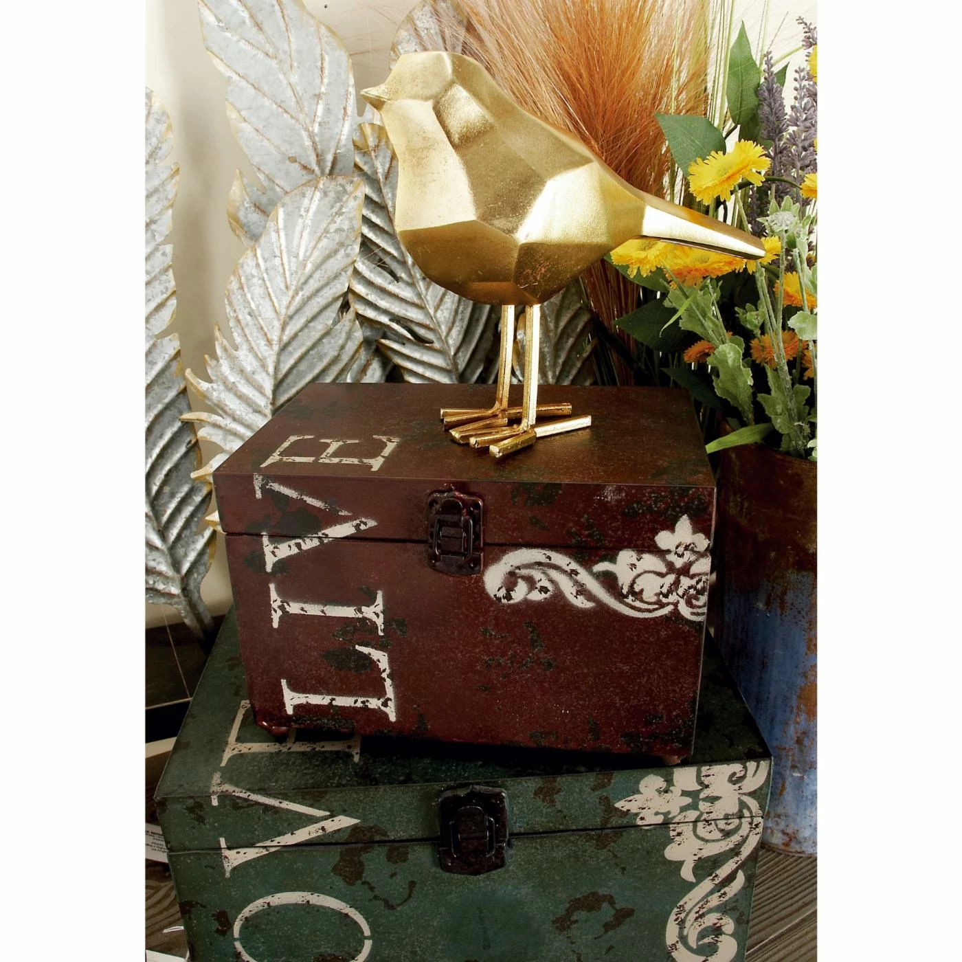 Best Pirce ๐ Decorative Storage Boxes DecMode Metal Trunk - Set Of 3 ๐ 3 Best Pirce ๐ Decorative Storage Boxes DecMode Metal Trunk - Set Of 3 ๐ - Image 3